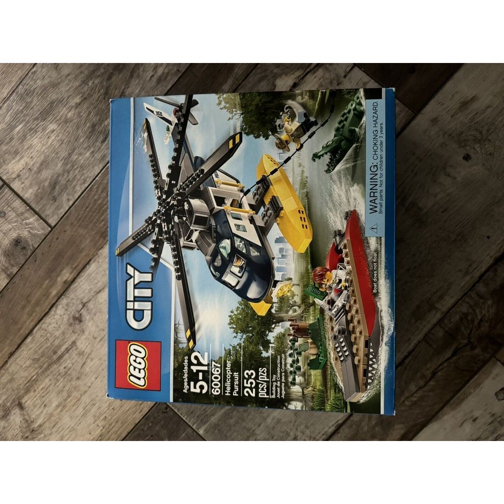 New Sealed in Package LEGO CITY: Helicopter Pursuit (60067)
